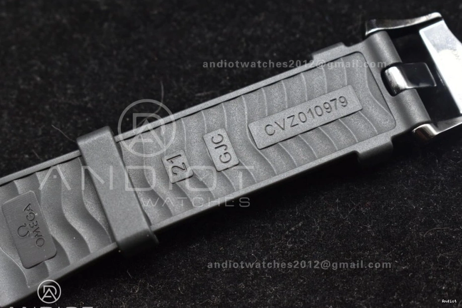 Black Edition Bezel Seamaster RG on Strap Black Rubber Best Black Ceramic 300m 1:1 VSF Dial 43.5mm A8806 0219